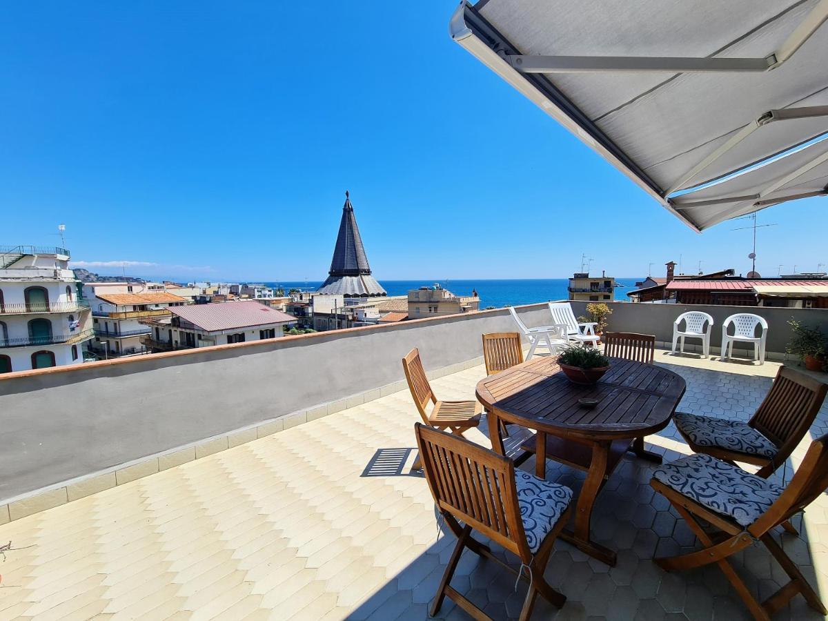 Suite Home Panorama จีอาร์ดีนี นักซอส ภายนอก รูปภาพ
